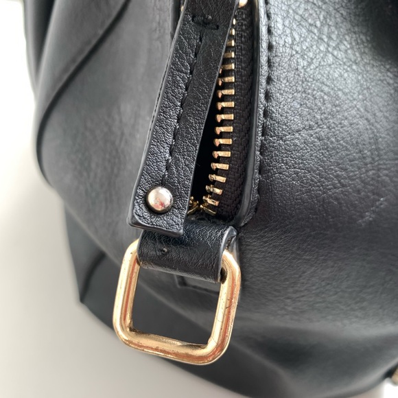 Large Aldo Handbag - Picture 8 of 9